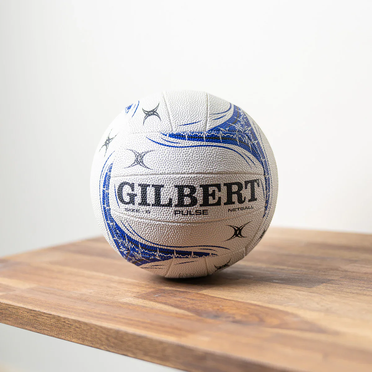 Gilbert Pulse Netball White - Size 5 - Image 6