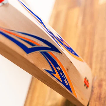 Gray Nicolls Blitz 500 RPlay Cricket Bat - Size 5 - Image 13