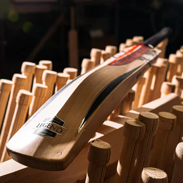 Gray Nicolls Legend Cricket Bat - Senior - Image 12