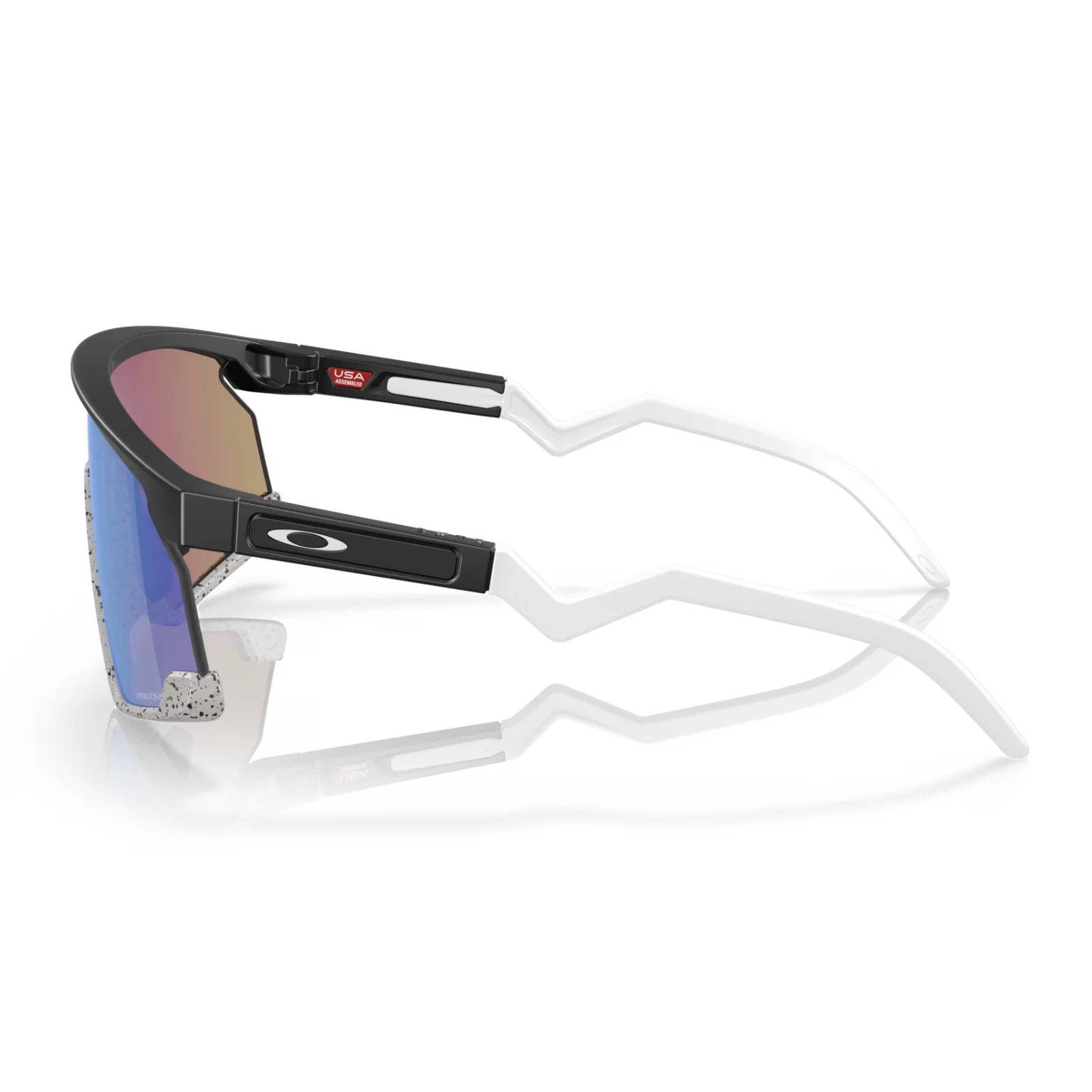 Oakley Bxtr Matte Black - Prizm Sapphire Sunglasses - Image 4